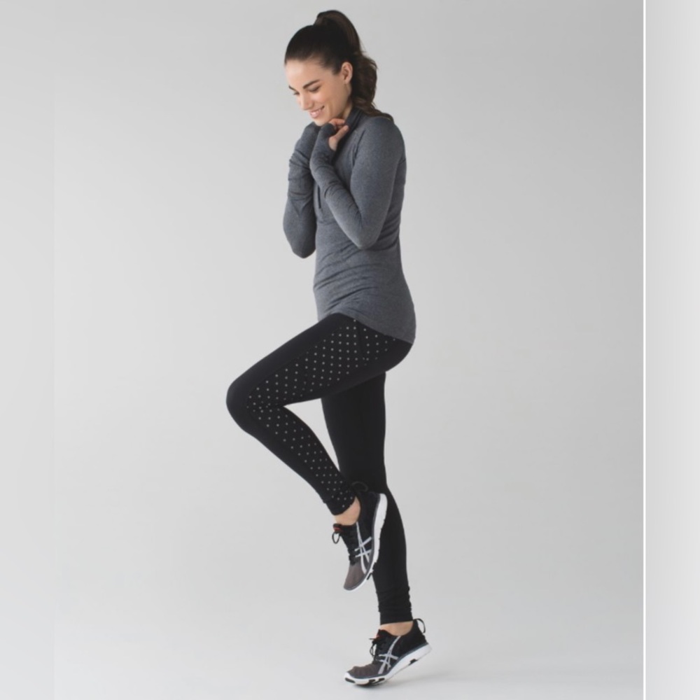Lululemon Rare Speed Tight IV (Brushed) Reflective Silver Sequin EUC Size - 6